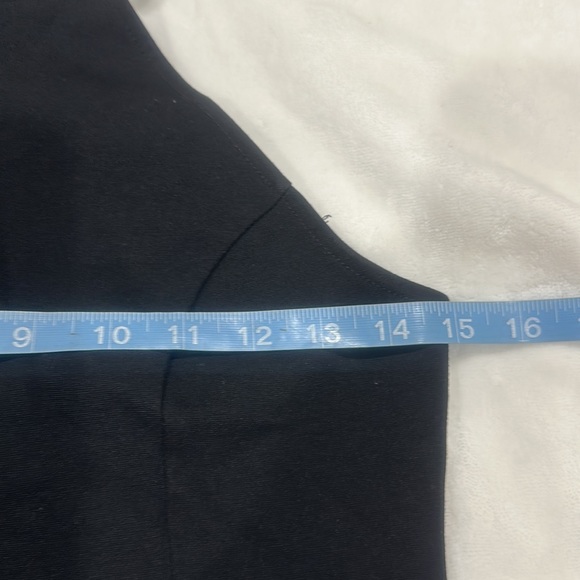 Elegant little black dress ruffle detail side shoulder mini fitted LBD size M - Picture 8 of 10